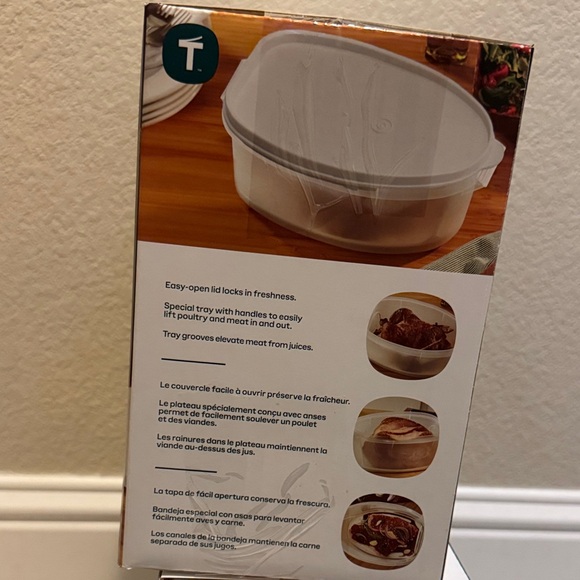 Tupperware XL Food Container with Tray & Lid. Bundle of 2. Brand New - Picture 6 of 14